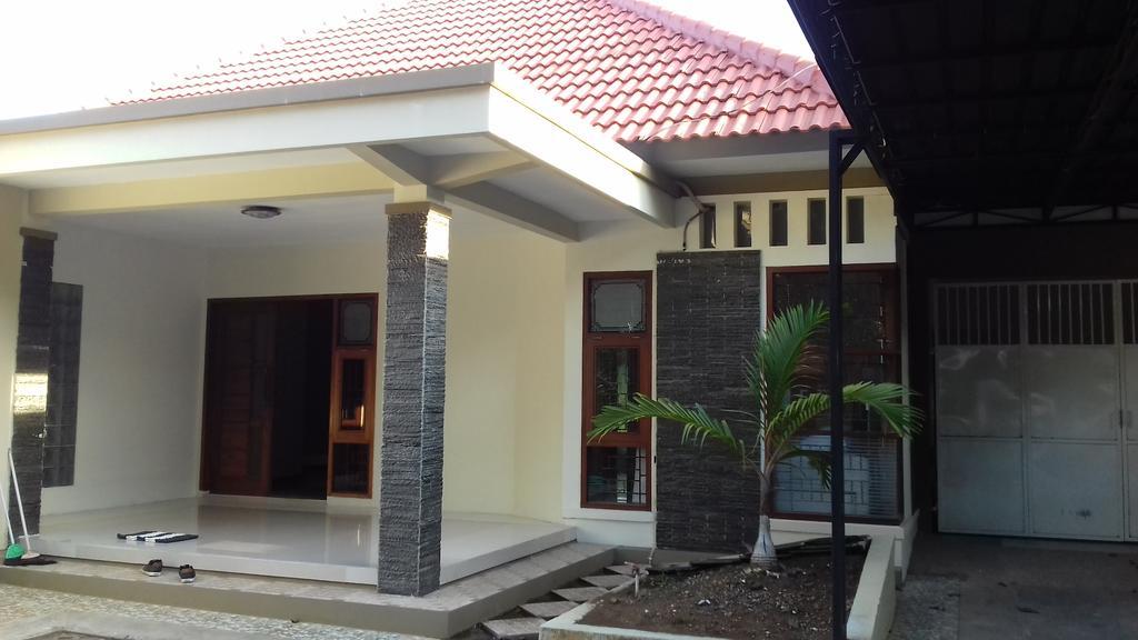 Dannu'S Homestay & Ijen, Bromo, Meru Betiri Sukomade Tours Banyuwangi  Exterior photo